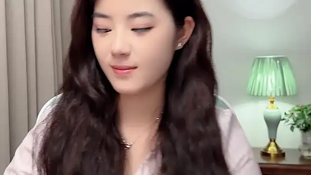 Nicole20266のライブXXXチャット