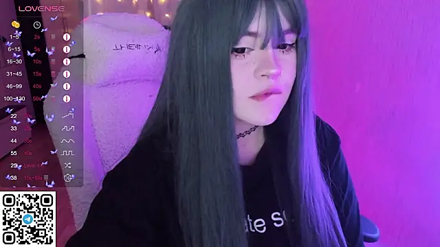 SelenaCute 即時 XXX 聊天