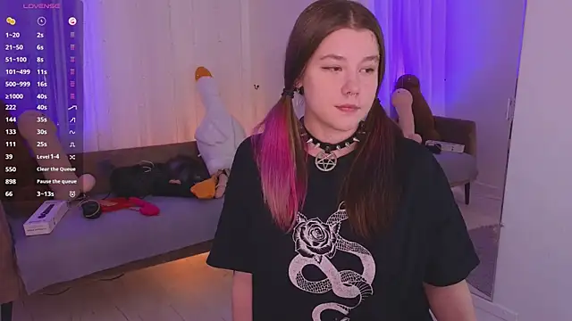 แชท XXX สดของ Mira_Falls