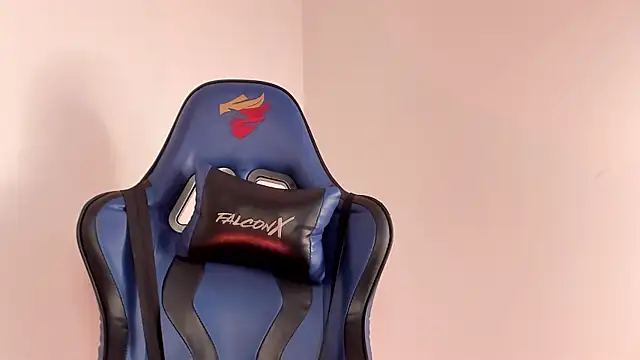 Show modela Angelcumm_ na web-kameri