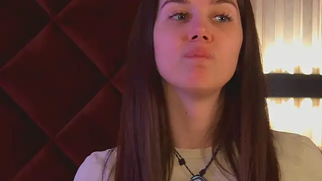 Show modela StacyHarland na web-kameri