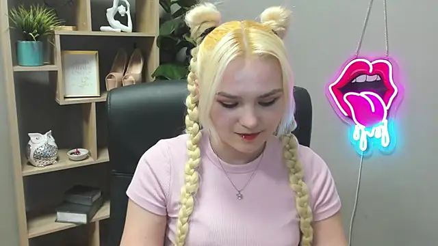 SweetLilyxo: онлайн-секс-чат