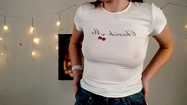 Doll_Angelina 即時 XXX 聊天