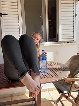 Ellie-rosee Chat XXX in diretta