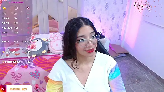 Živý XXX chat MARIANA_TAY1