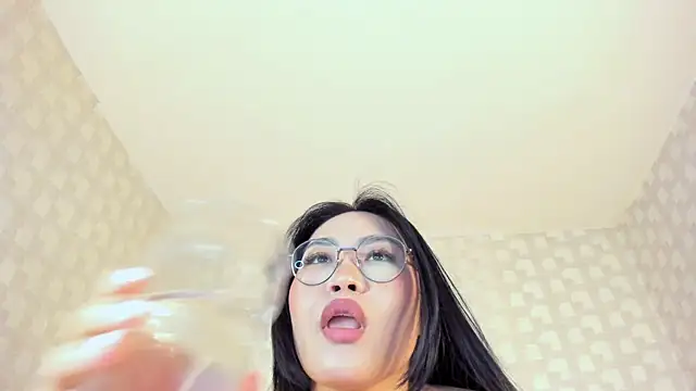 Pokazy przed kamerką – NatsumiHun