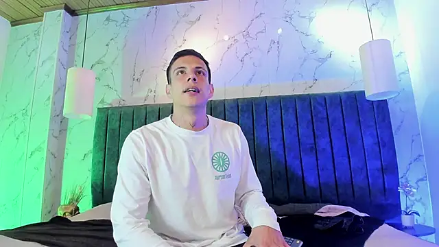 Онлайн чат XXX Dustin_Sonne