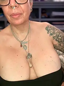 dieseldame1313 라이브 XXX 채팅