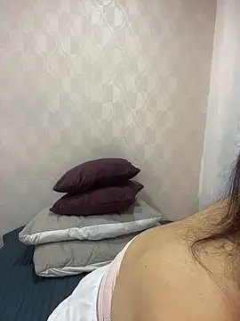 dayis_butera Show in webcam