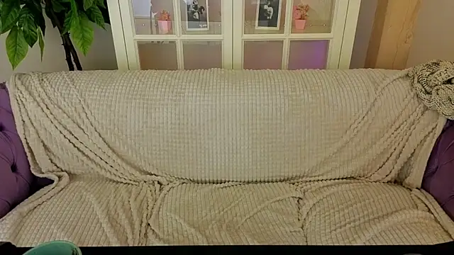 IceDanielles' Live XXX Chat