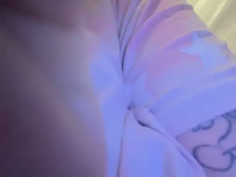 Chat XXX en directo de Juicylucylips69