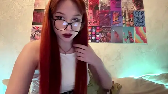 Chatroom XXX en direct de AttiCrystal