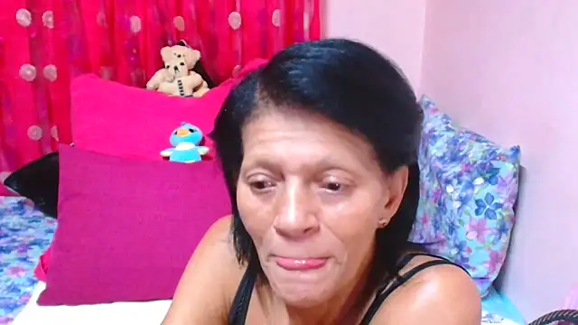 SLUTTYROXY 现场XXX聊天