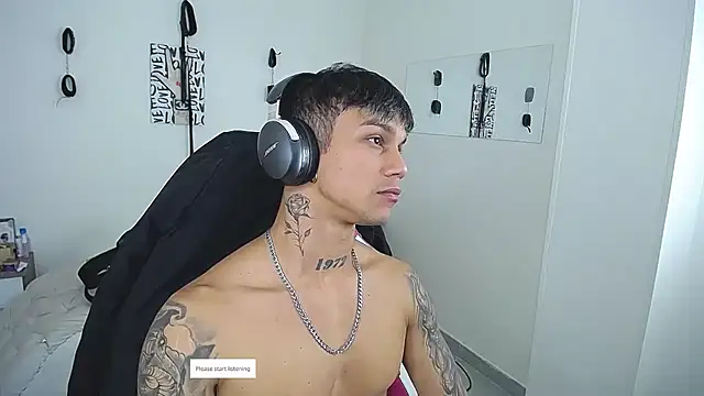 Chat XXX en directo de Leonard_Price