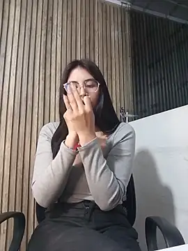 Chat +18 de Valk_submissive ao vivo