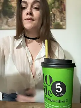 CrazyToriのライブXXXチャット