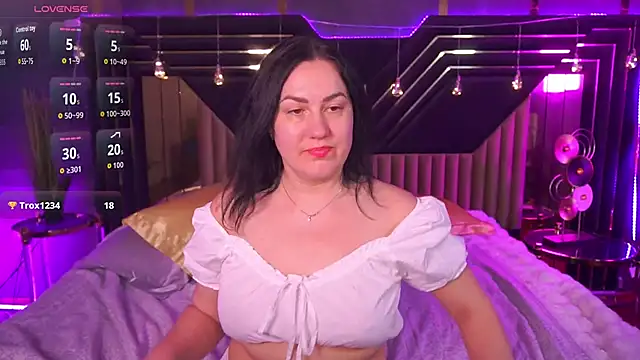 VelvetLuck's Live XXX Chat