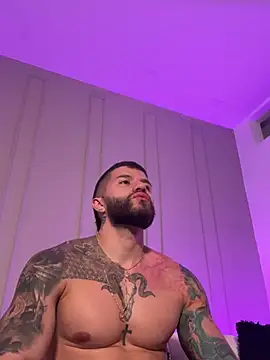 Chat XXX en directo de Frank_Farrell