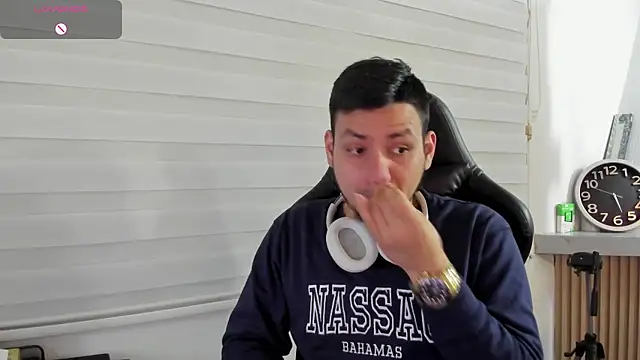 Rick_Adams: онлайн-секс-чат