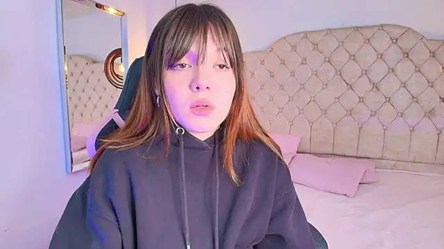 Chat +18 de Fluffy_Bubble21 ao vivo