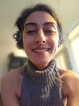 maki_reiko Chat XXX in diretta