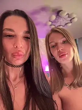 Czat XXX na żywo – Emma_Catt