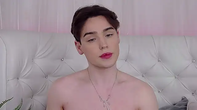 RobbyCharming 即時 XXX 聊天