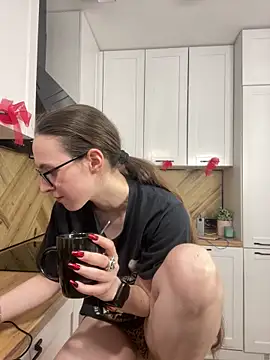 MartiniiSelenna 라이브 XXX 채팅