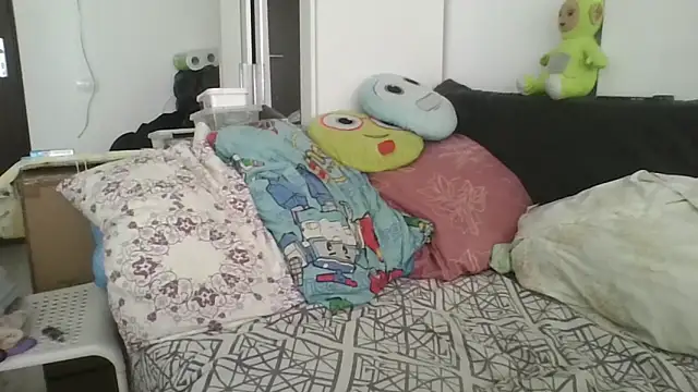 vitalik66679 Adlı Modelin Canlı XXX Sohbeti