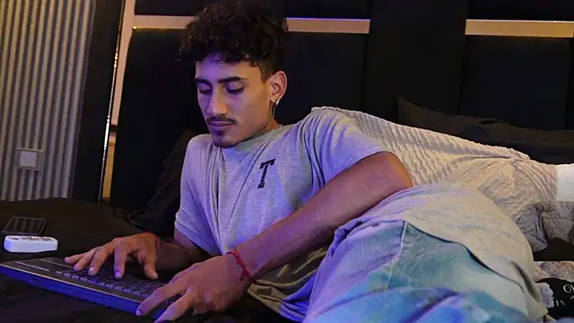 Dark_Eros_ Chat XXX in diretta