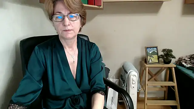 katemodel Adlı Modelin Canlı XXX Sohbeti