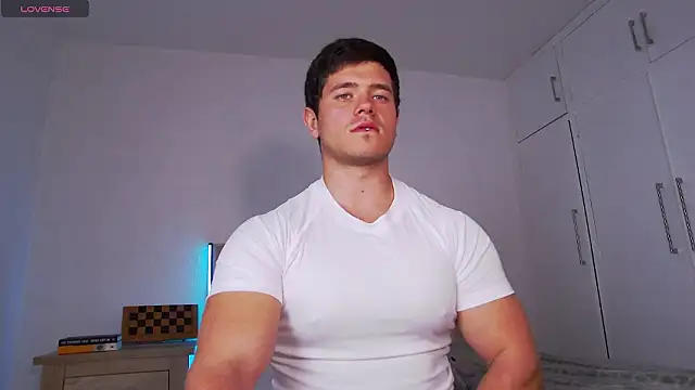 Show modela Arilas_ na web-kameri