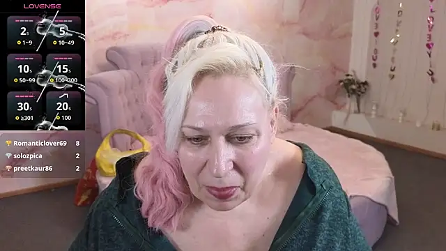 Penelope_Pinky webkamerás műsora