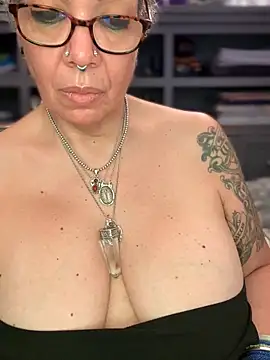 dieseldame1313's Live XXX Chat