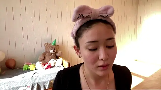 Chat XXX en directo de YourMiIa