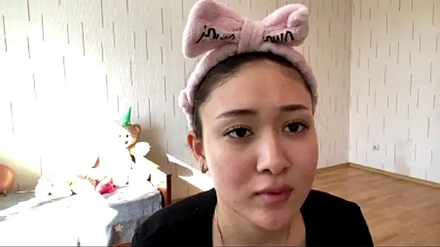 YourMiIaのライブXXXチャット