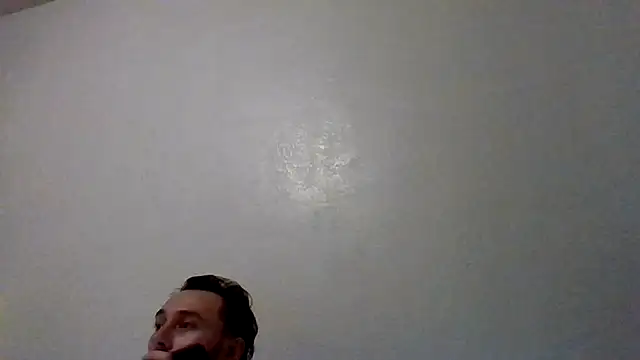 TallHungandCloudy69 Show Webcam
