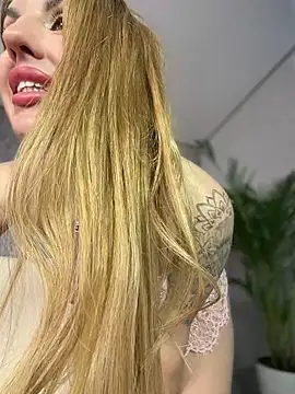 Sembang XXX Secara Langsung MilfNextDoor20