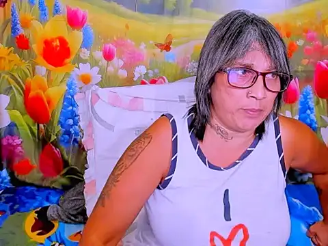 indianroxy Chat XXX live