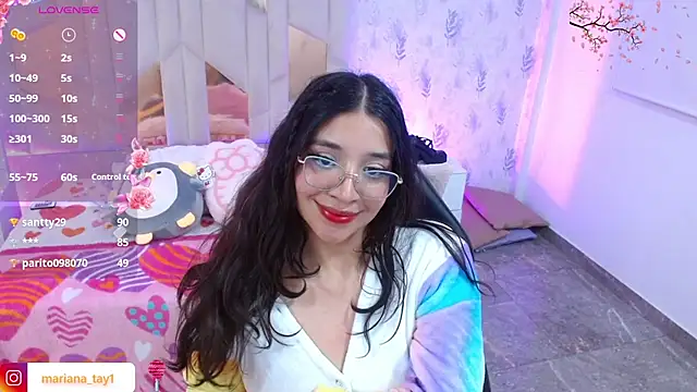 MARIANA_TAY1's Live XXX Chat