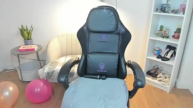 _BellaEvans_'s Live XXX Chat