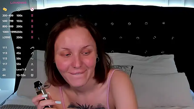 LianaFord's Live XXX Chat