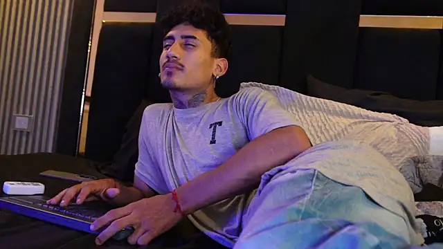 Dark_Eros_ Live XXX-chat