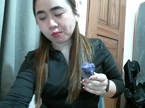 im_your_secret's Live XXX Chat