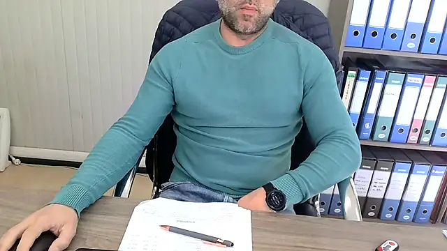 Evasioneeのウェブカメラショー