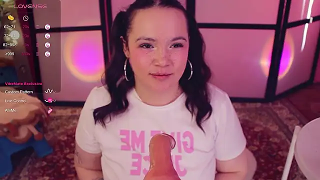 Chery_Lady22 Show in webcam