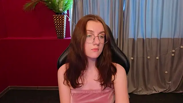 VixenLightn Live XXX chat