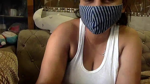 Show de Haanikaur_saavi na webcam