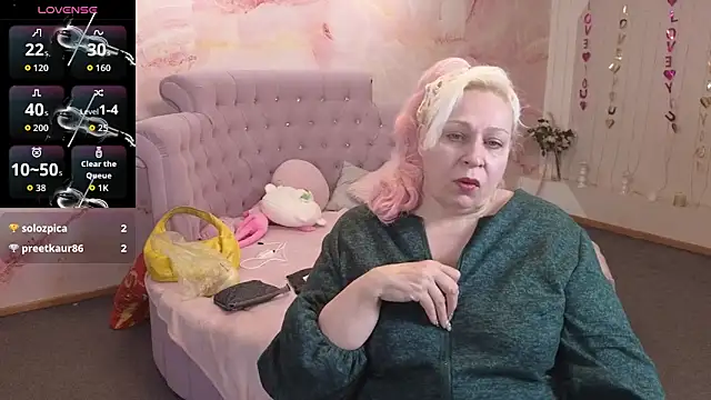 Penelope_Pinky Adlı Modelin Canlı XXX Sohbeti