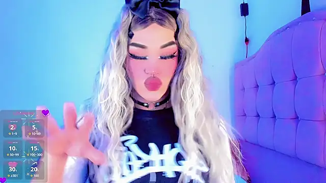 Shiaki_04 webkamerás műsora